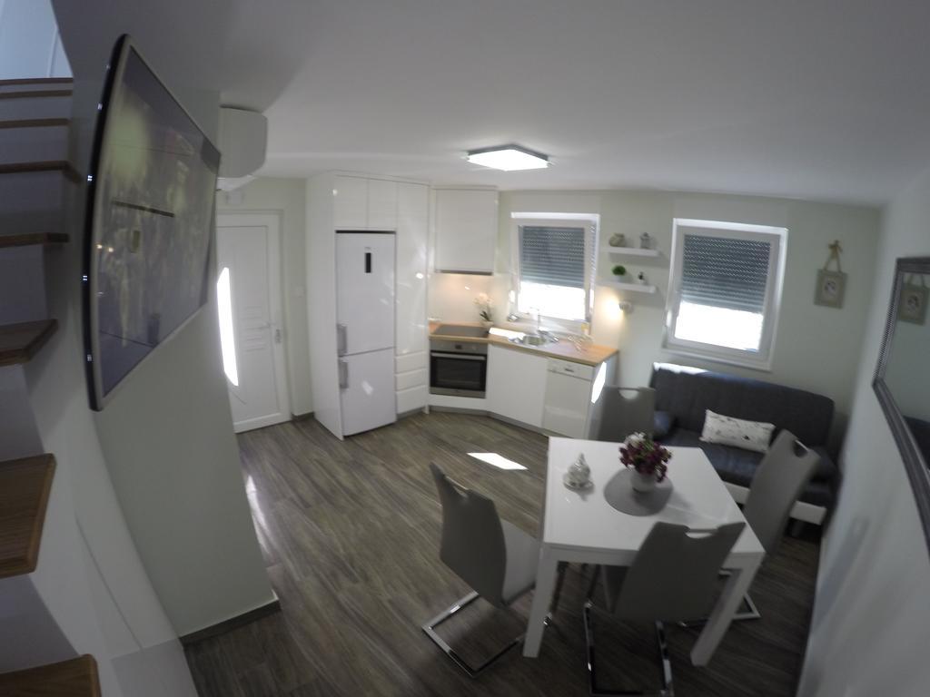 Apartment Ana Arbanasi ซาดาร์ ภายนอก รูปภาพ